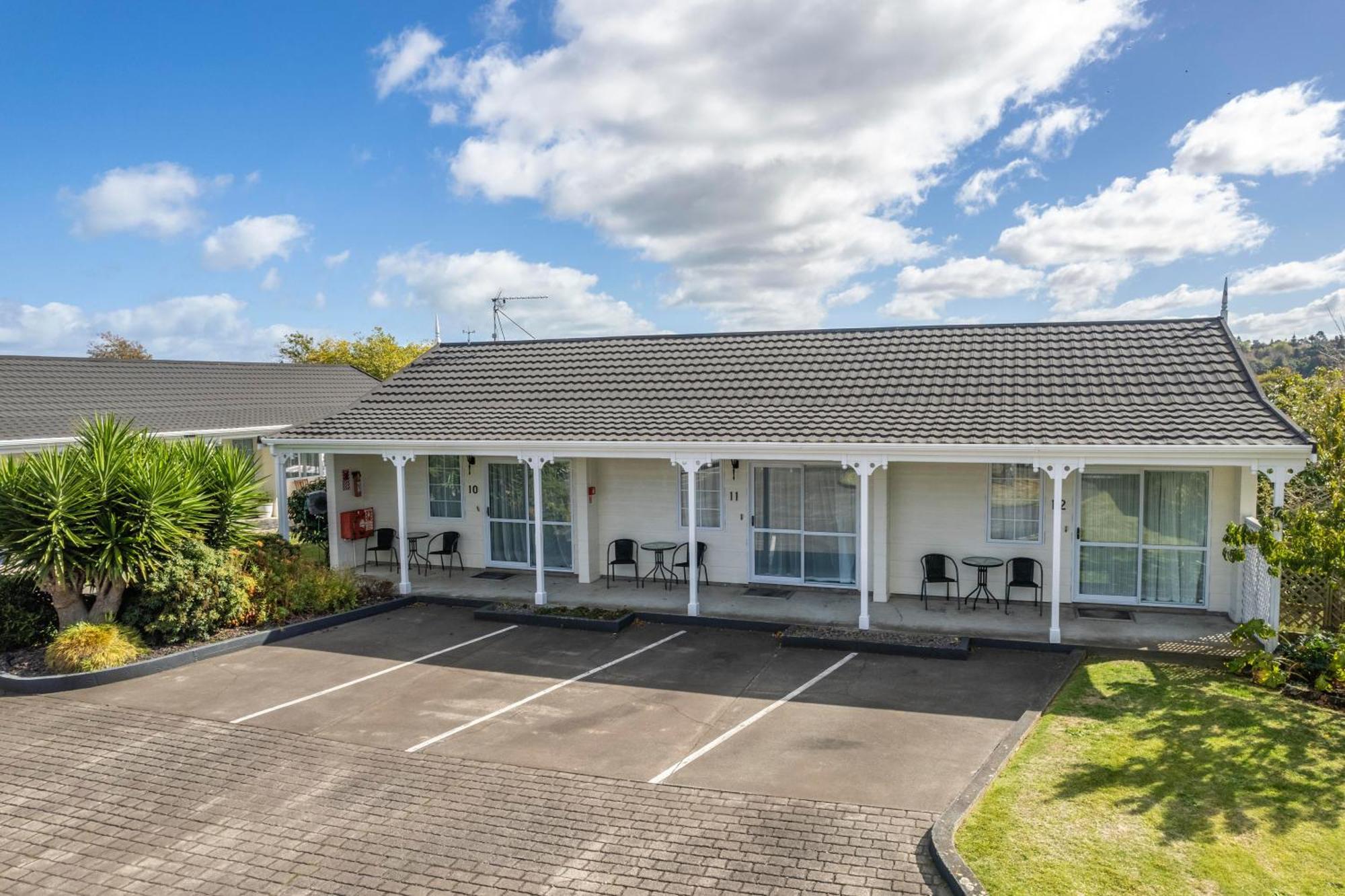 Kings Court Motel Вангануї Екстер'єр фото